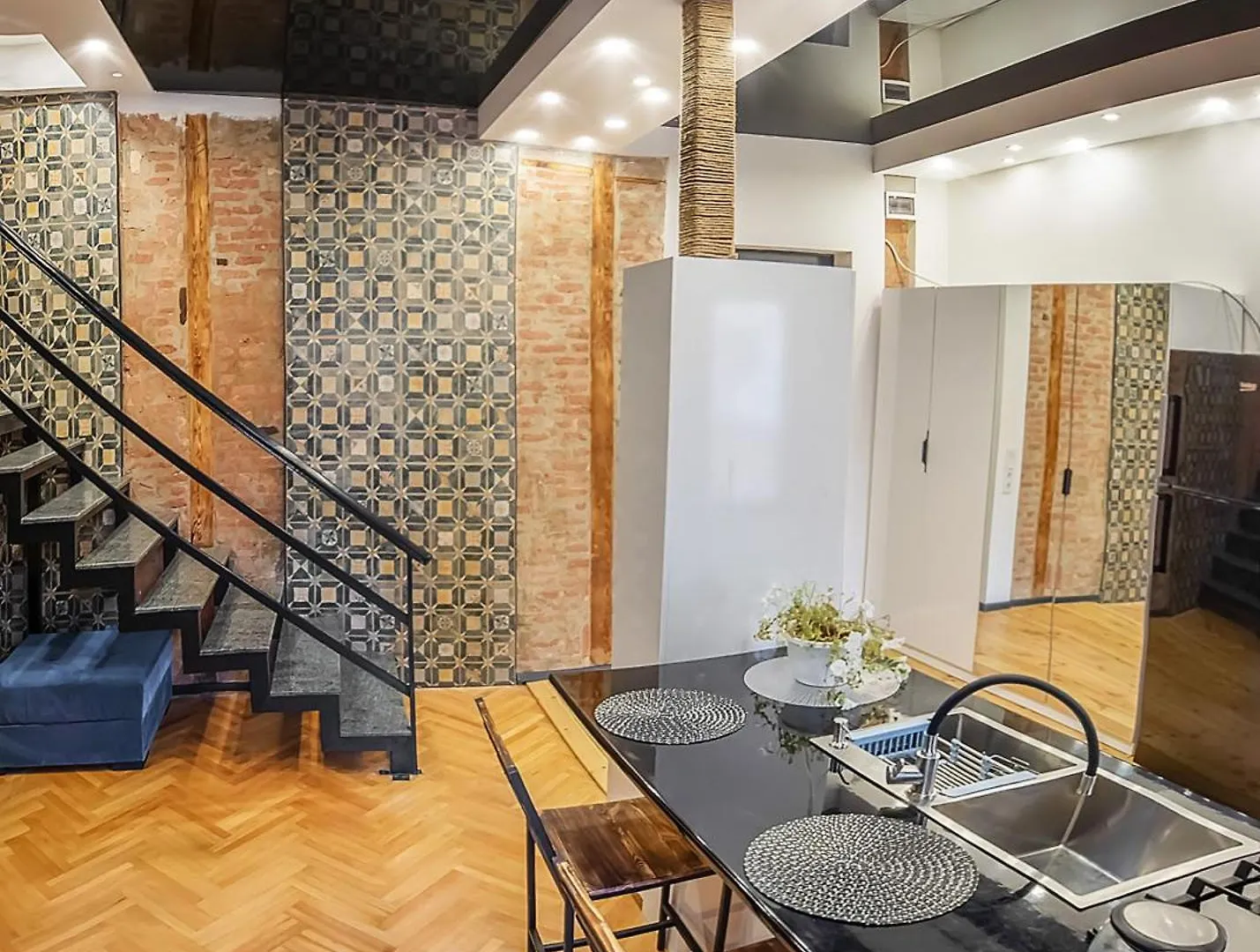 Hb Apartments Aghmashenebeli Тбилиси